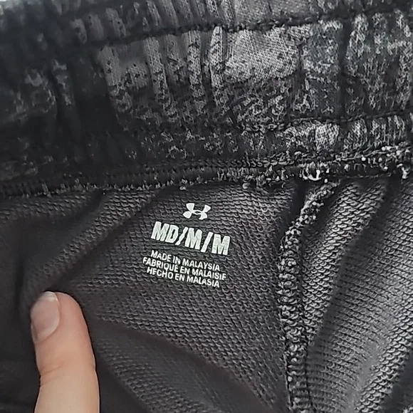 UA sweatpants - Picture 5 of 5